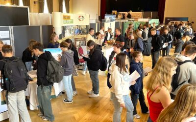 Wirtschaftstag bringt Schüler und Lehrlinge ins Gespräch