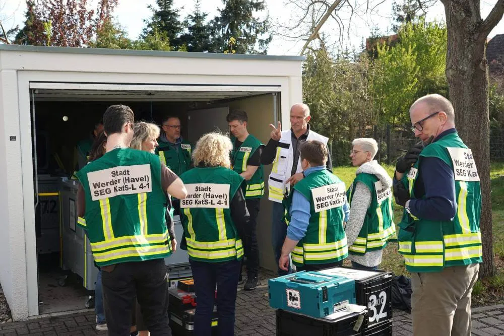 Staatssekretär Schüler besucht KatS-Leuchtturm